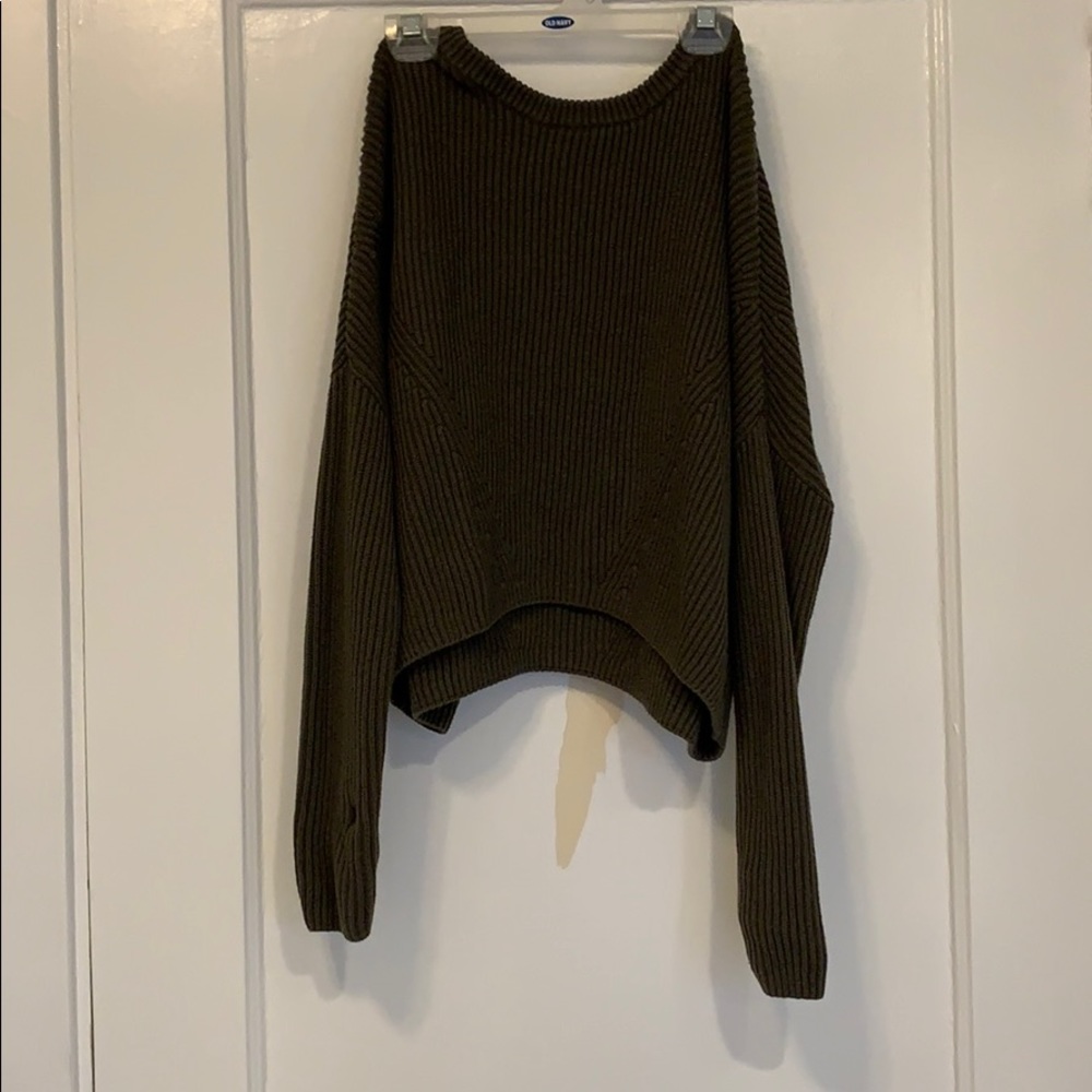 Dark green cropped sweater